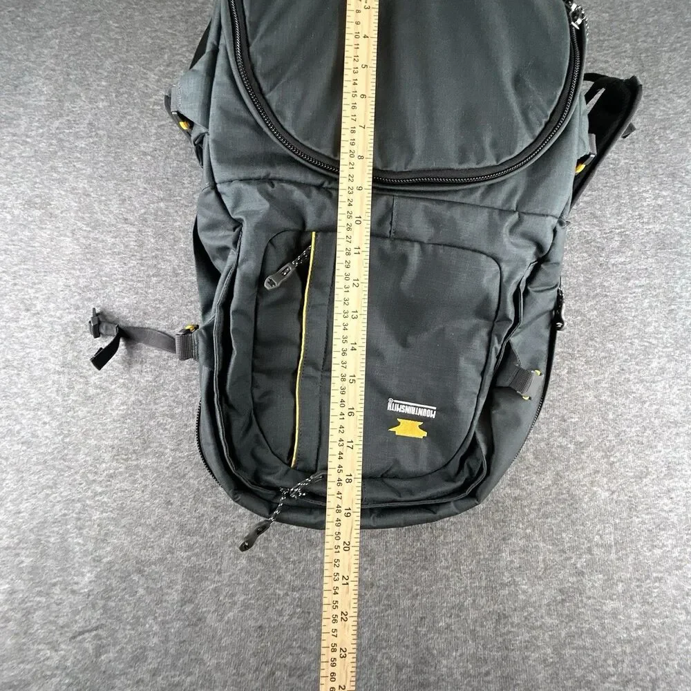 Mountainsmith Borealis 35L Camera Backpack Padded Laptop Sleeve Inserts Rainfly